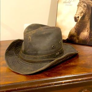 Rugged waxes cotton hat.